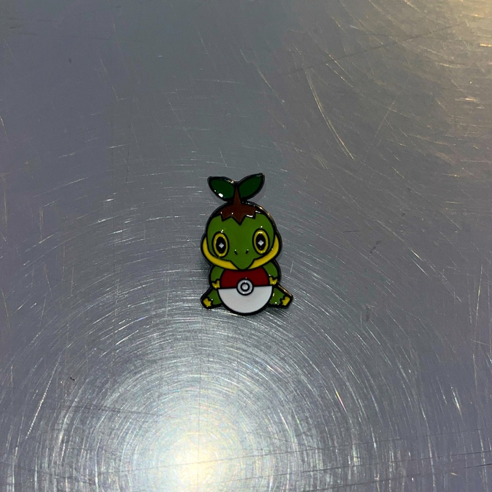 Pokémon Turtwig Pokeball Pin